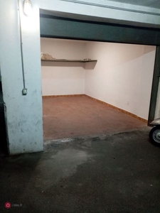 Garage/Posto auto in Vendita in Via Ernesto Ricci a Napoli