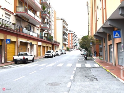 Garage/Posto auto in Vendita in Via Giovanni XXIII 188 a Albisola Superiore