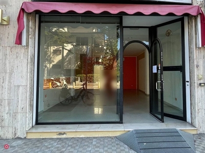 Negozio/Locale commerciale in Vendita in Via Flaminia a Pesaro