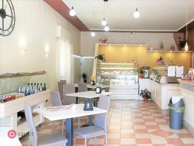 Negozio/Locale commerciale in Vendita in Via Marconi a Calusco d'Adda