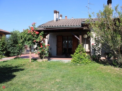 Villa in Vendita in Kennedy a Rivanazzano Terme
