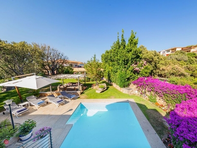 Villa in Vendita in Via Porto Rotondo a Olbia