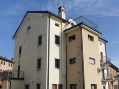 Appartamento in vendita a Belluno via Caduti del Ponte di San Felice