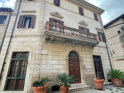 Appartamento in vendita a Montecchio via Quattro novembre