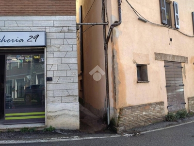 Appartamento in vendita a Perugia via Evelina, 4