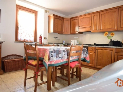 Appartamento in vendita a Verrès via Artifizi, 11
