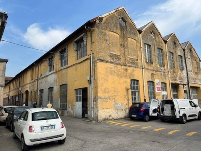 Capannone Industriale in vendita a Lodi via Secondo Cremonesi