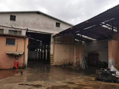 Capannone Industriale in vendita a Roma vicolo Pian Due Torri, 60