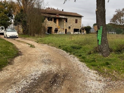 Casale in in vendita da privato a Perugia strada della Pica, 8
