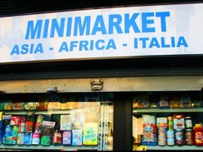 Negozio Alimentare in vendita a Varese