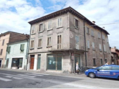 Negozio in vendita a Mantova via Trieste 1