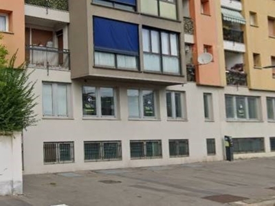 Ufficio in vendita a Milano via Giovanni Livraghi, 1