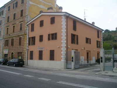 Ufficio in vendita ad Ancona via Flaminia 126