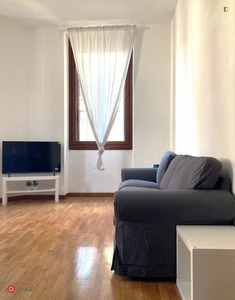 Appartamento in Affitto in Via San Giovanni alla Paglia a Milano