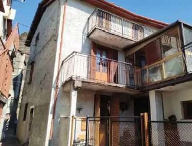 Appartamento in Frazione Triangia - Via Don Luigi Parolini 80, Sondrio