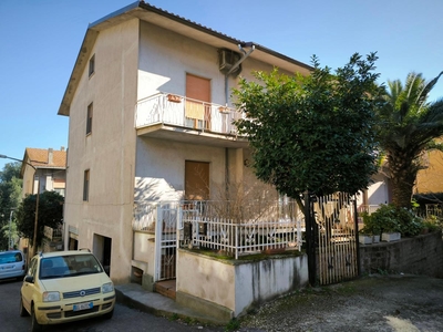Appartamento in vendita a Corchiano