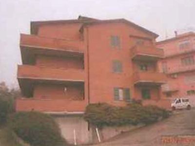 Appartamento in Vendita in Via Case Bruciate a Perugia