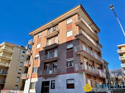 Appartamento in Vendita in Via Ennio Carando 3 a Biella