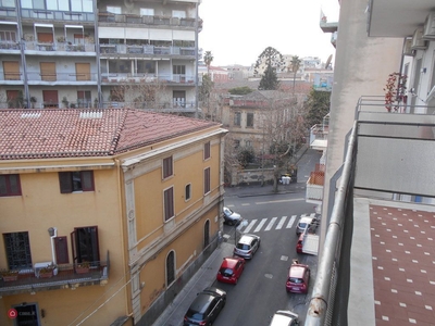 Appartamento in Vendita in Via Francesco Battiato 38 a Catania
