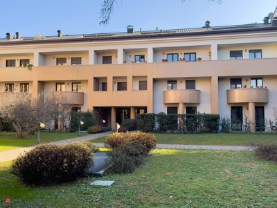 Appartamento in Vendita in Via Giuseppe Giusti 10 a Monza