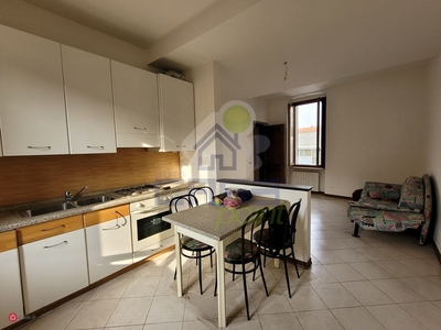 Appartamento in Vendita in Via Montello a Cremona