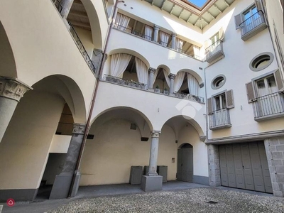 Appartamento in Vendita in Via Pignolo 104 a Bergamo