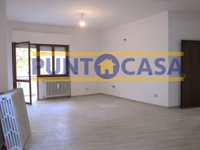 Appartamento in Vendita in Viale Giovanni Bovio 115 a Teramo