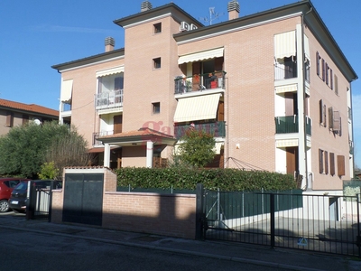 Appartamento in Via Cesare Diana, Cento (FE)