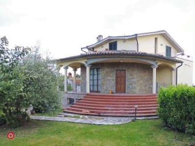 Casa indipendente in Vendita in Località le Poggiola a Arezzo