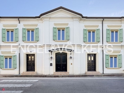 Casa indipendente in Vendita in Via camalavicina a Castelnuovo del Garda
