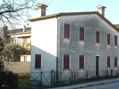 Casa indipendente in Vendita in Via Roma 53 a Schiavon