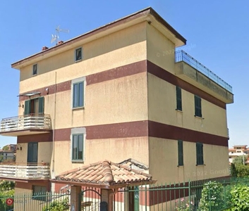 Casa indipendente in Vendita in Viale Castagnola a Catania
