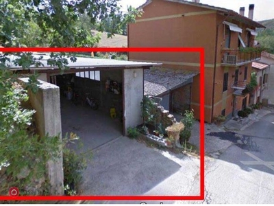 Garage/Posto auto in Vendita in Via di Padule a Cortona