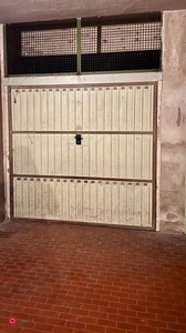 Garage/Posto auto in Vendita in Via di Pratale 75 a Pisa