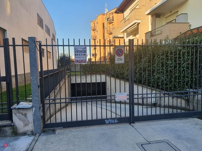 Garage/Posto auto in Vendita in Via Longoni 4 a Seregno