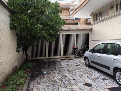 Garage/Posto auto in Vendita in Via Privata Detta Maffettone a Napoli