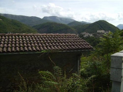 Immobile residenziale in vendita a Rocca Sinibalda