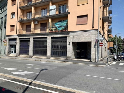 Negozio/Locale commerciale in Vendita in Via Angelo Maj 14 a Bergamo