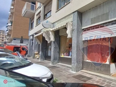 Negozio/Locale commerciale in Vendita in Via Trieste 13 a Biella