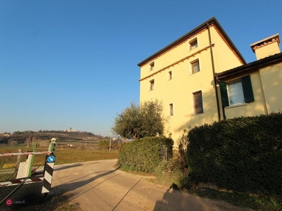 Rustico/Casale in Vendita in Via Antonio da Legnago 7 a Verona