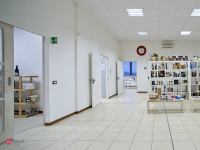 Ufficio in Vendita in Via Volpago Sud a Ponzano Veneto