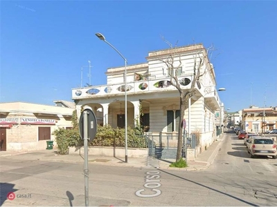 Villa in Vendita in a Bari