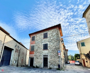 Villa in Vendita in Località Giovi a Arezzo