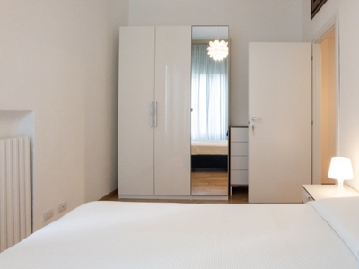 Camera in affitto in appartamento con 5 camere da letto a Città Studi, Milano