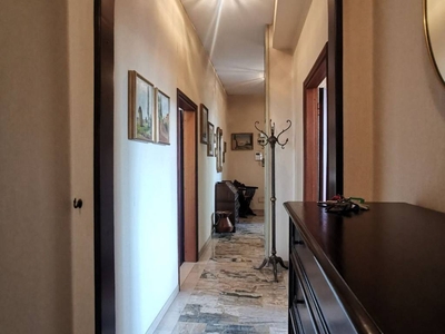 Appartamento buono stato, secondo piano, Mazzini - Fossolo, Bologna