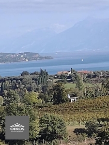 Prestigioso appartamento di 144 m² in vendita Desenzano del Garda, Italia