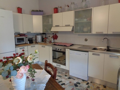 Appartamento in Vendita a Firenze, zona Pistoiese, 275'000€, 130 m²