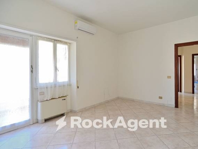 Appartamento in vendita in Lido di Ostia, Italia