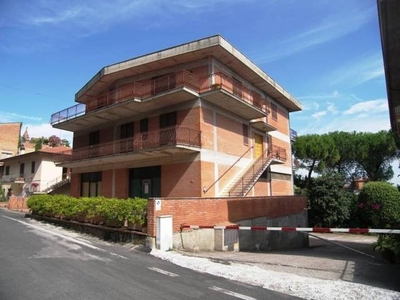Appartamento in vendita in Sinalunga, Italia