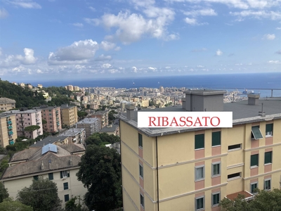 Appartamento in Via g. Costanzi a Genova
